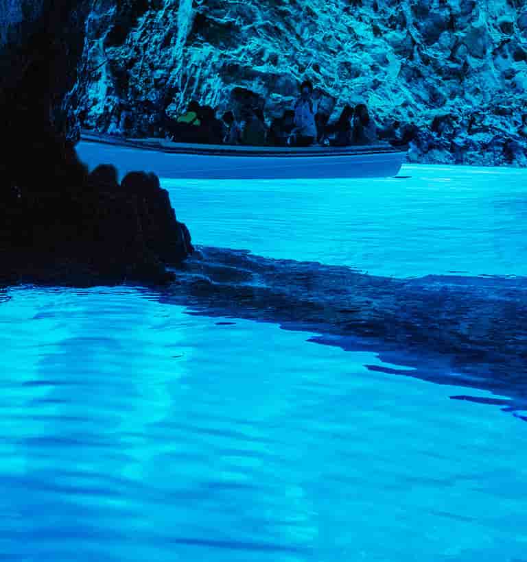 Vis & Blaue Höhle